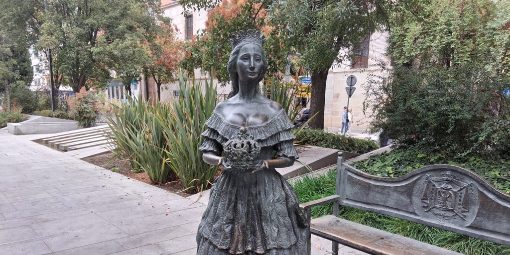 Eugenia de Montijo, la emperatriz francesa de Granada a la que no han robado sus joyas en el Louvre