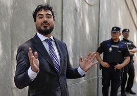 El juez que investiga a Alvise por la PCR falsa de Illa pide ayuda a Twitter en Estados Unidos