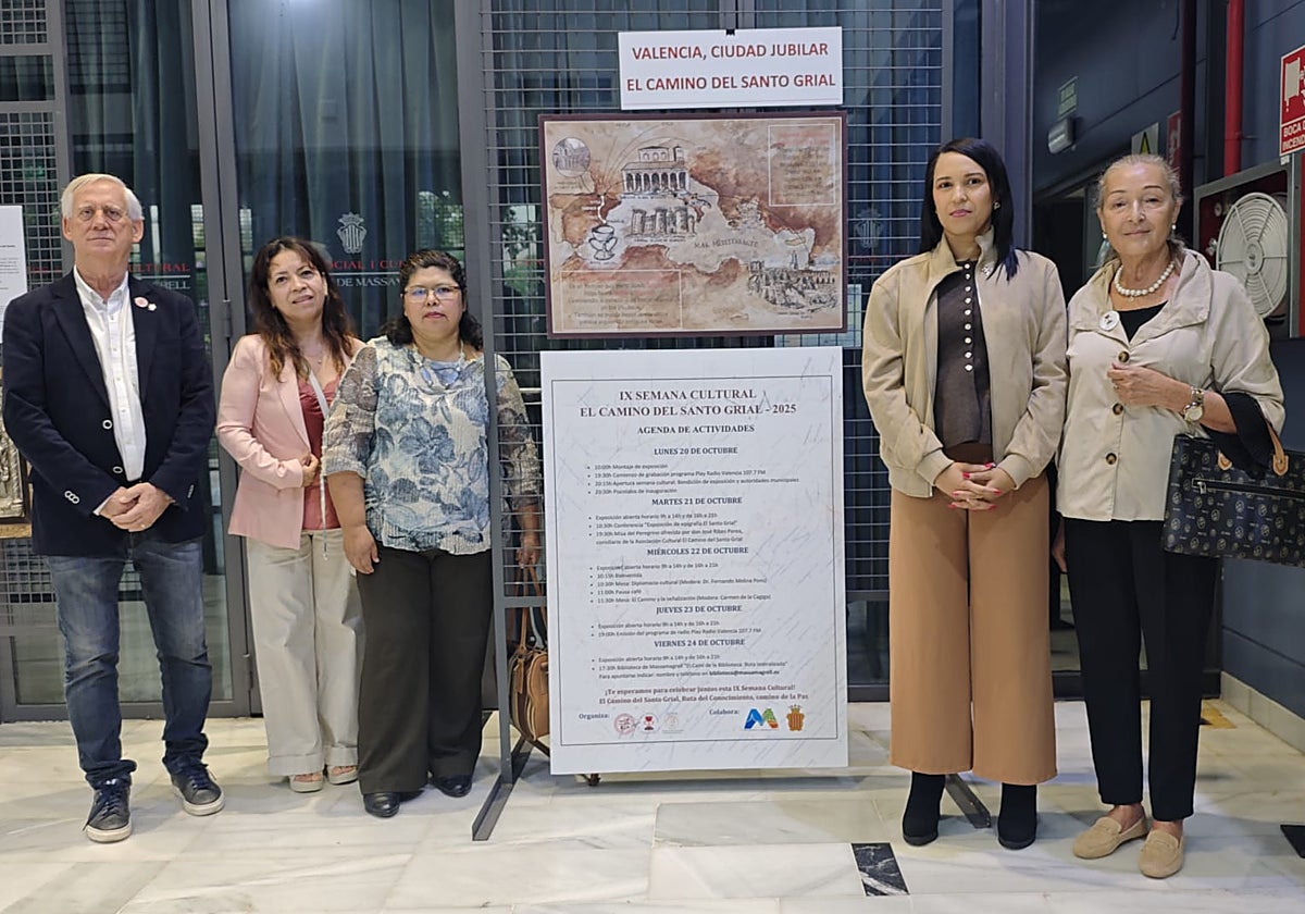 Asistentes a la IX Semana Cultural El Camino del Santo Grial en Valencia