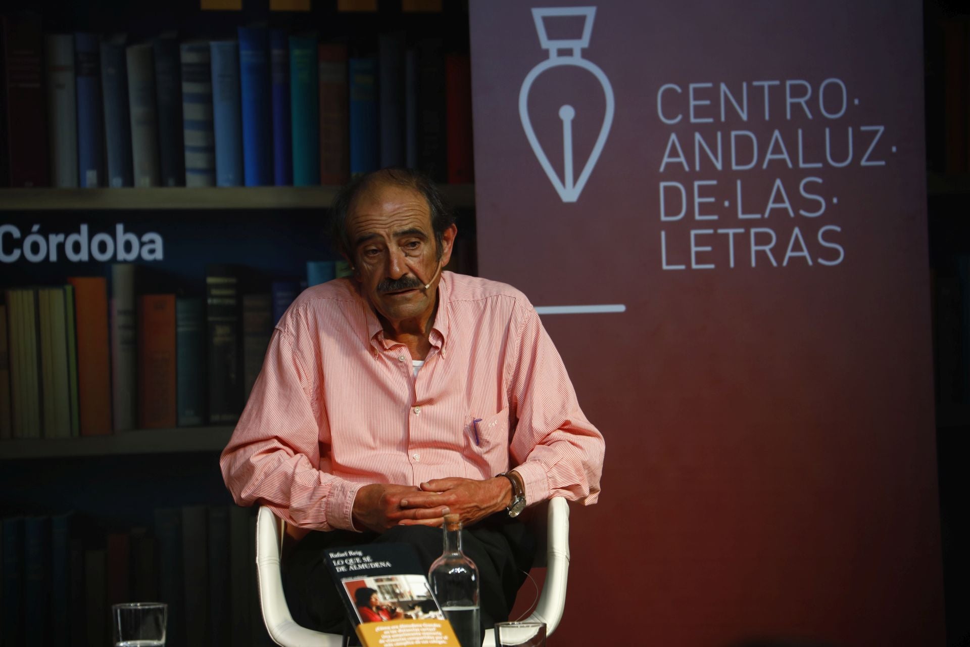 La presentación en la Feria del Libro de Córdoba del libro de Rafael Reig &#039;Lo que sé de Almudena&#039;, en imágenes