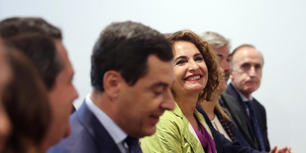 PSOE y Vox, la extraña «unidad electoral» contra la mayoría absoluta del PP en Andalucía