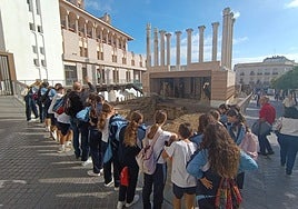 La Fundación Santos Mártires de Córdoba comienza las rutas escolares que culminarán con la peregrinación de noviembre