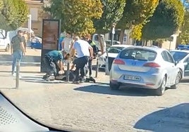 Reducido un conductor tras embestir 20 coches en Villanueva del Trabuco