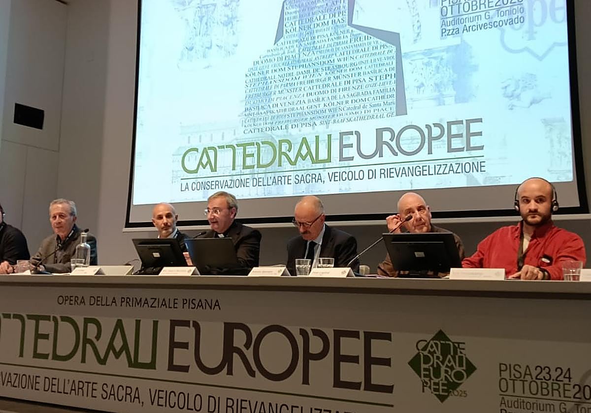 El deán presidente del Cabildo Catedralicio, durante su participación en el Congreso de Catedrales Europeas