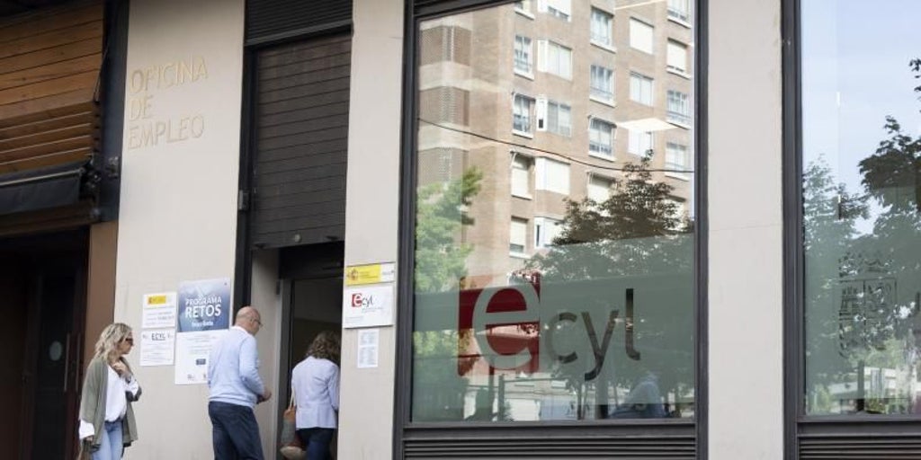 El desempleo baja un 6,6% en Castilla y León en el tercer trimestre, con 7.000 parados menos este último año