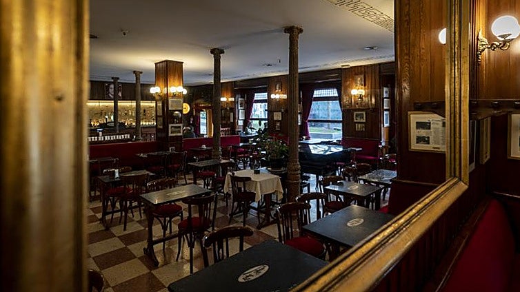 Cuando el capuchino se cargó al Café