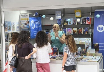 El animado ambiente durante el último día de la Feria del Libro, en imágenes
