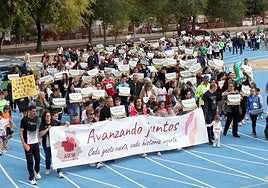 Fiesta del atletismo popular en Cuenca, con la Media Maratón y el 10K