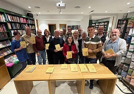 El escritor toledano Faustino Lara presenta su libro de relatos 'Cantos de sirena'
