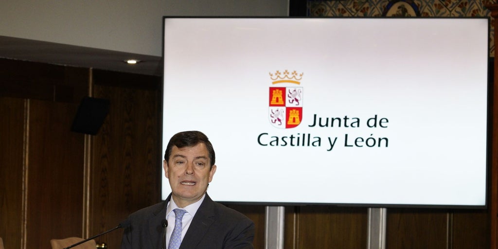 Mañueco traslada su «cariño» y «solidaridad» con las víctimas de la dana un año después de la tragedia