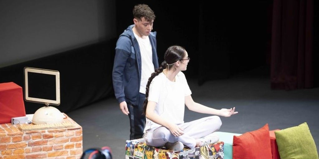 Castilla-La Mancha impulsa una iniciativa cultural para fomentar el buen uso de las redes sociales y la tecnología entre los jóvenes