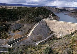 Muere un buzo mientras trabajaba en la presa del embalse jiennense del Rumblar