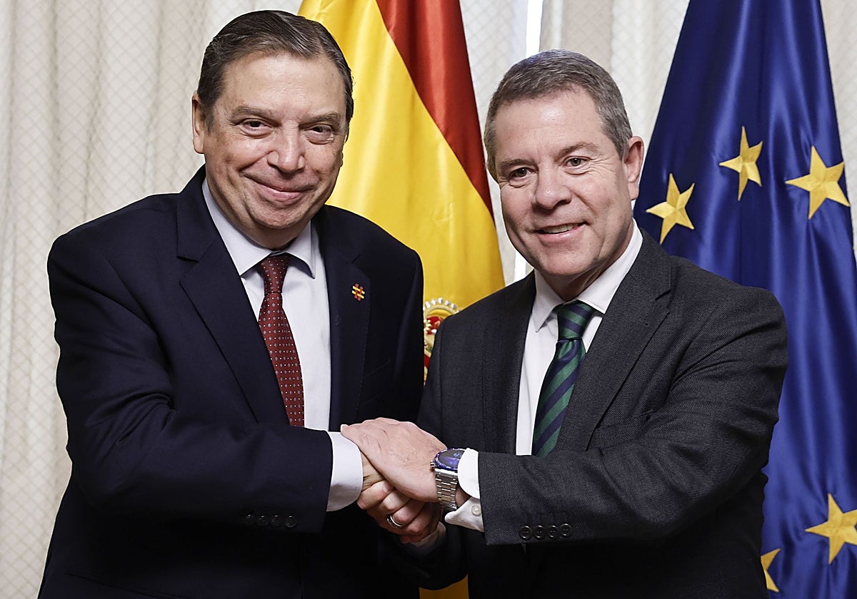 El presidente de Castilla-La Mancha, Emiliano García-Page, ha mantenido una reunión con el ministro de Agricultura, Luis Planas