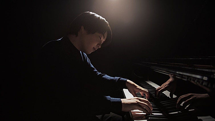 El Festival de Piano Rafael Orozco de Córdoba recibe el ímpetu y del joven intérprete japonés Mao Fujita