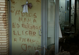 La historia tras una pintada de la dana: «Mamá, no pudimos llegar a tiempo. Perdón»