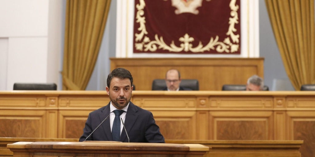 Vox denuncia la imprudencia del Sescam por publicar datos personales de trabajadores en redes sociales