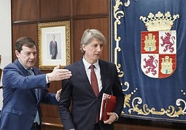 Mañueco ignora la oferta del PSOE para negociar solo con el PP los presupuestos