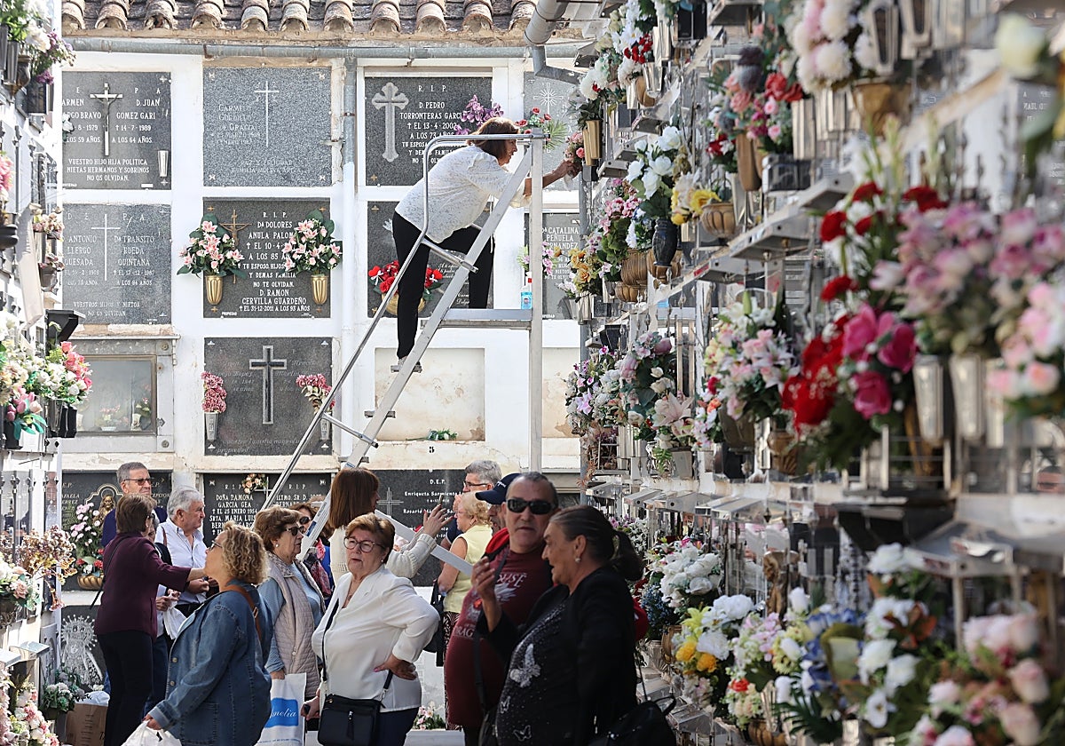 Cordobeses, este sábado, en los cementerios por el Día de Todos los Santos
