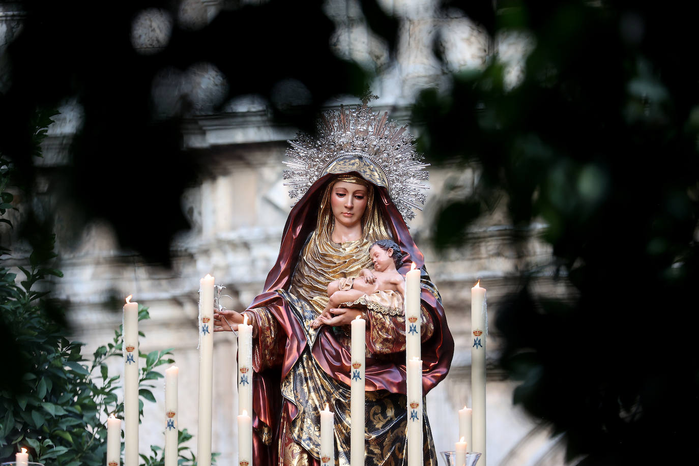 La procesión de la Virgen del Amparo en Córdoba, en imágenes