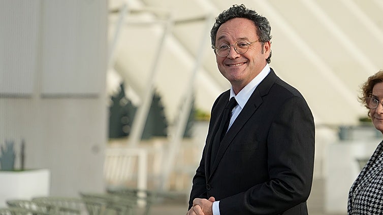 García Ortiz, blindado por el Gobierno, se aferra a la toga y se resiste a declarar desde el banquillo