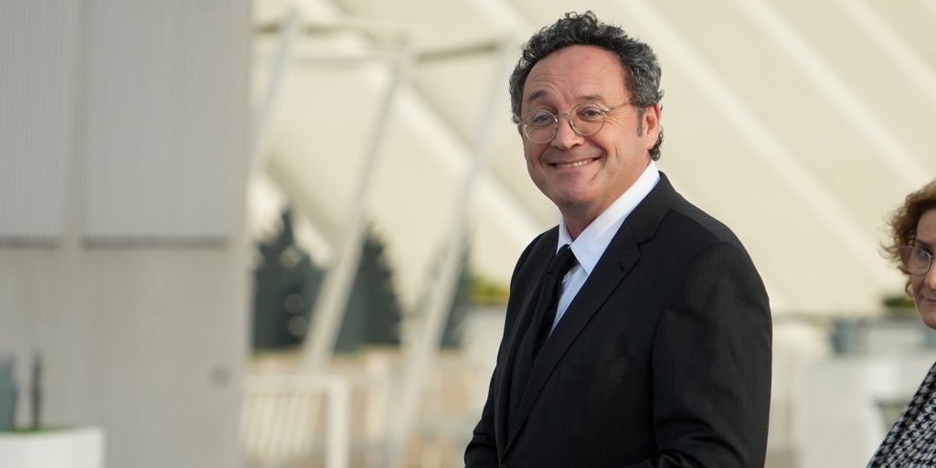 García Ortiz, blindado por el Gobierno, se aferra a la toga y se resiste a declarar desde el banquillo