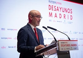 El delegado de Sánchez en Madrid obvia la ley que blinda la Real Casa de Correos y reta a Ayuso: habrá una placa sobre el franquismo