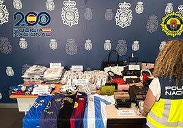 Descubren dos inmuebles como almacenes de miles de falsificaciones para el top manta en Alicante