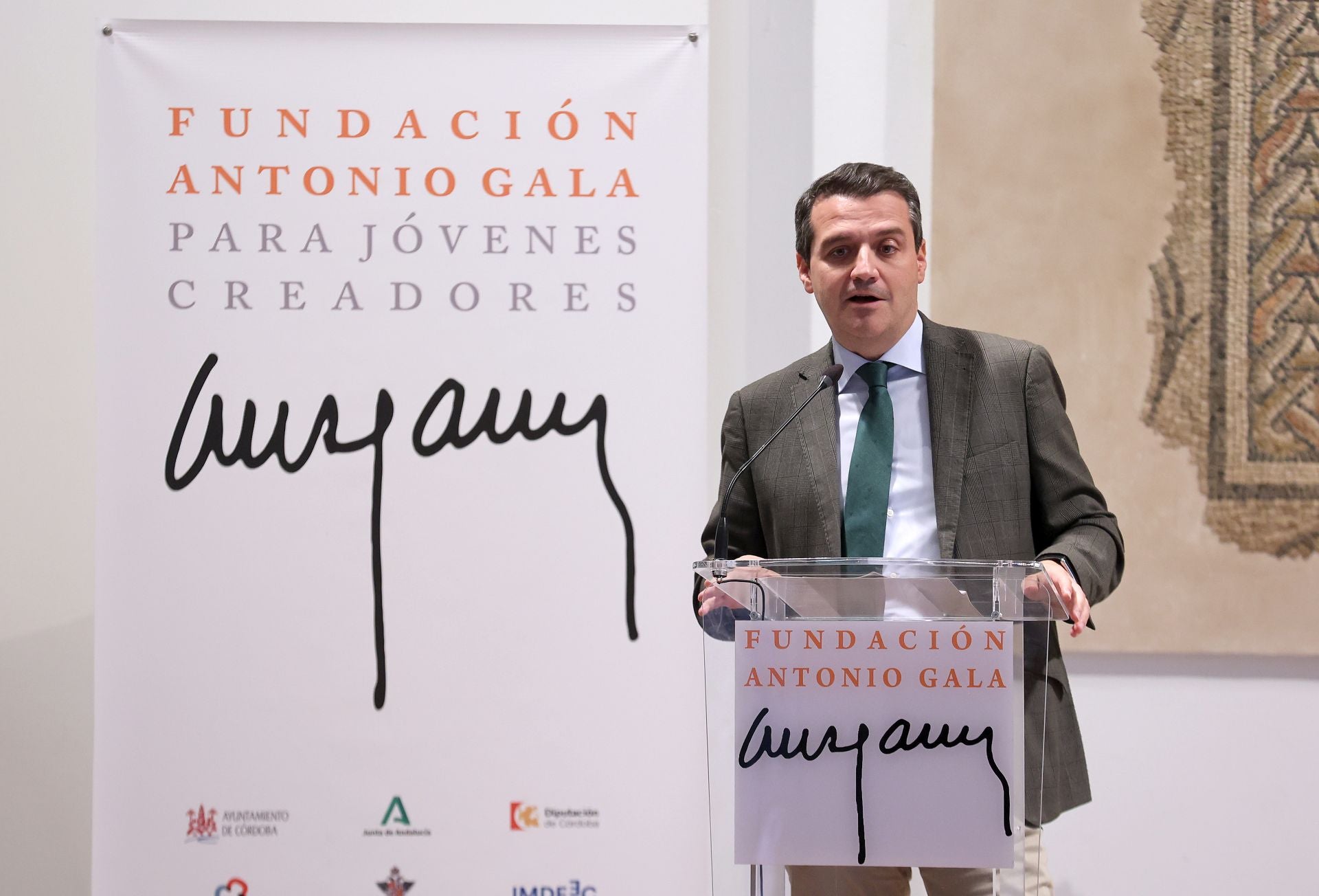 La inauguración del nuevo curso en la Fundación Gala en Córdoba, en imágenes