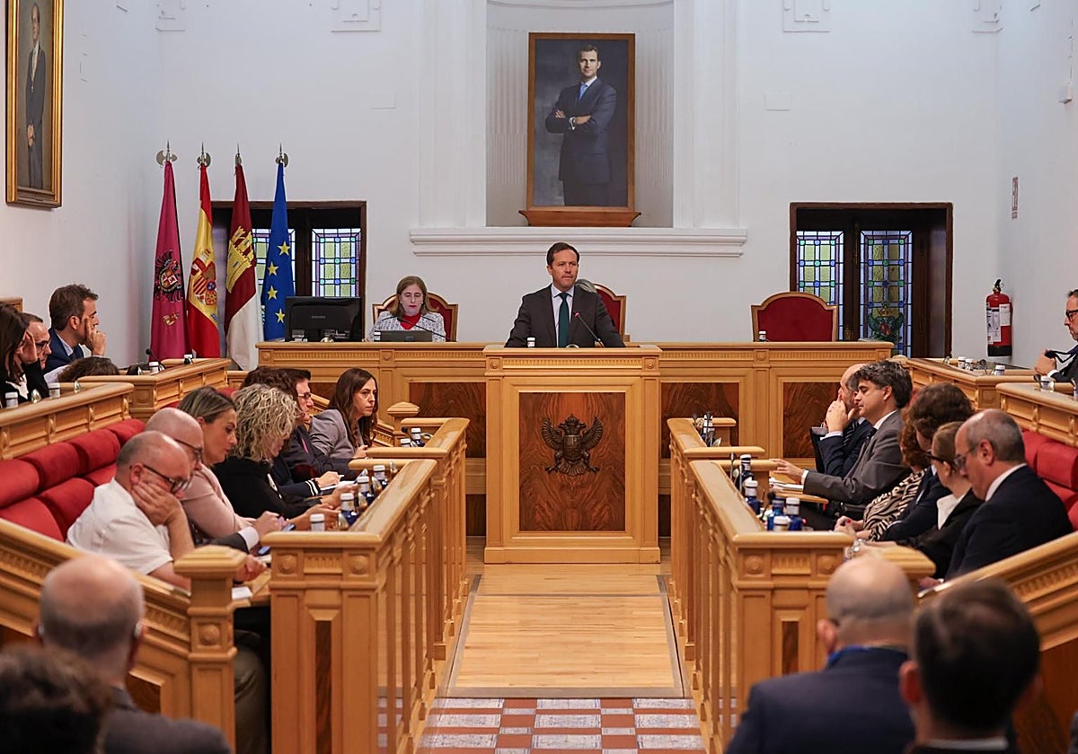 El alcalde Carlos Velázquez, durante su intervención en el Debate sobre el Estado del Municipio