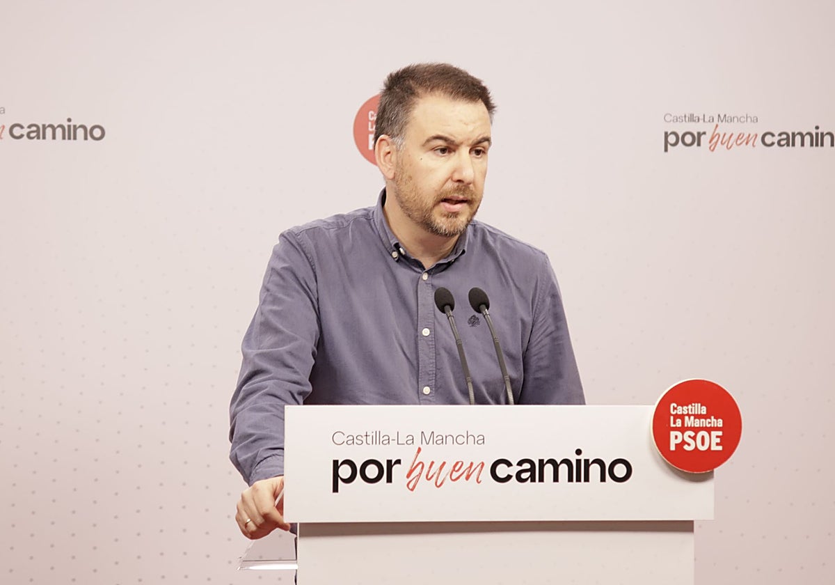 Antonio Sánchez Requena, diputado del PSOE en las Cortes regionales