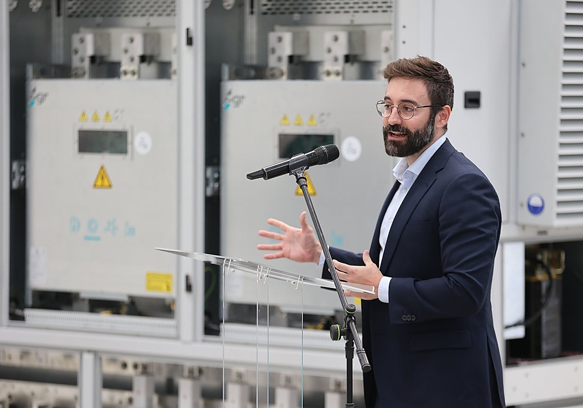 El secretario de Estado de Energía Joan Groizard en su visita a Zigor en Córdoba