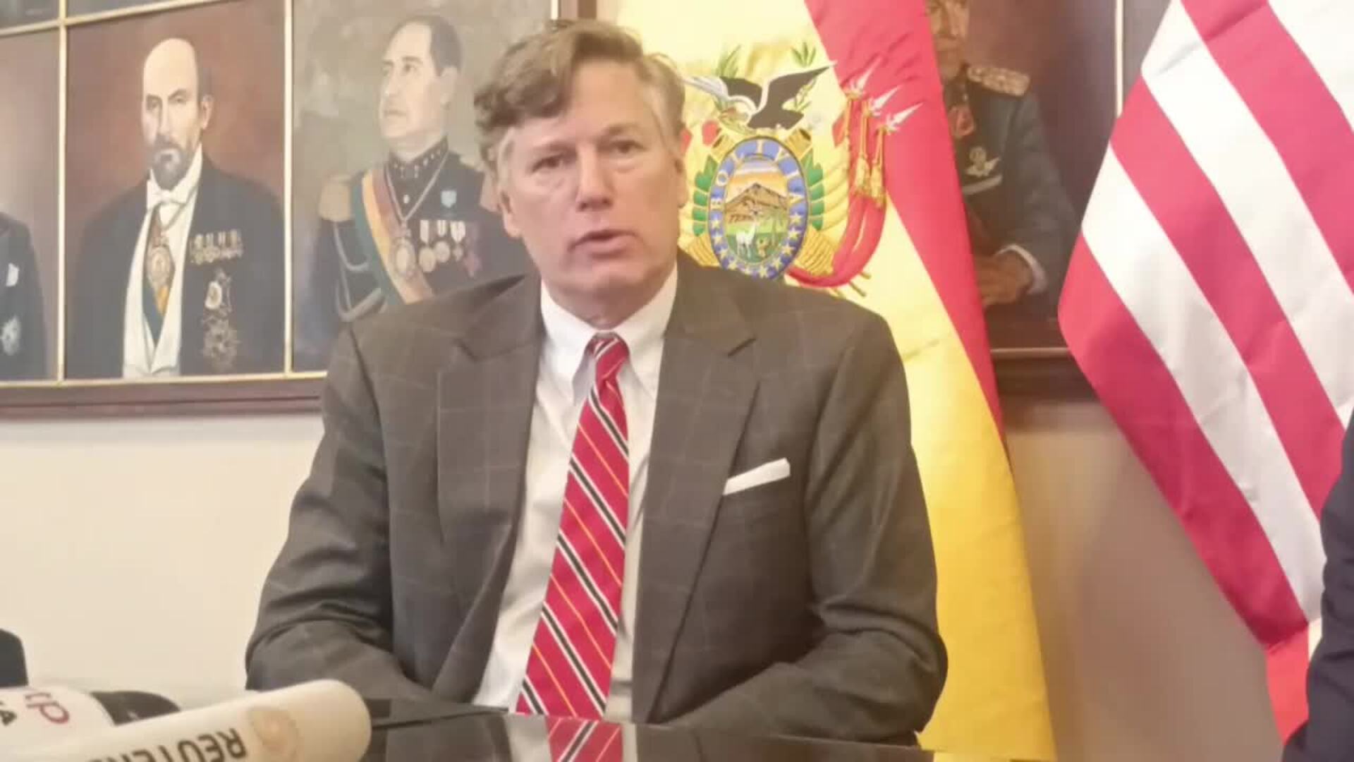 EEUU anuncia retorno de embajadores a Bolivia tras 17 años, durante la investidura de Paz