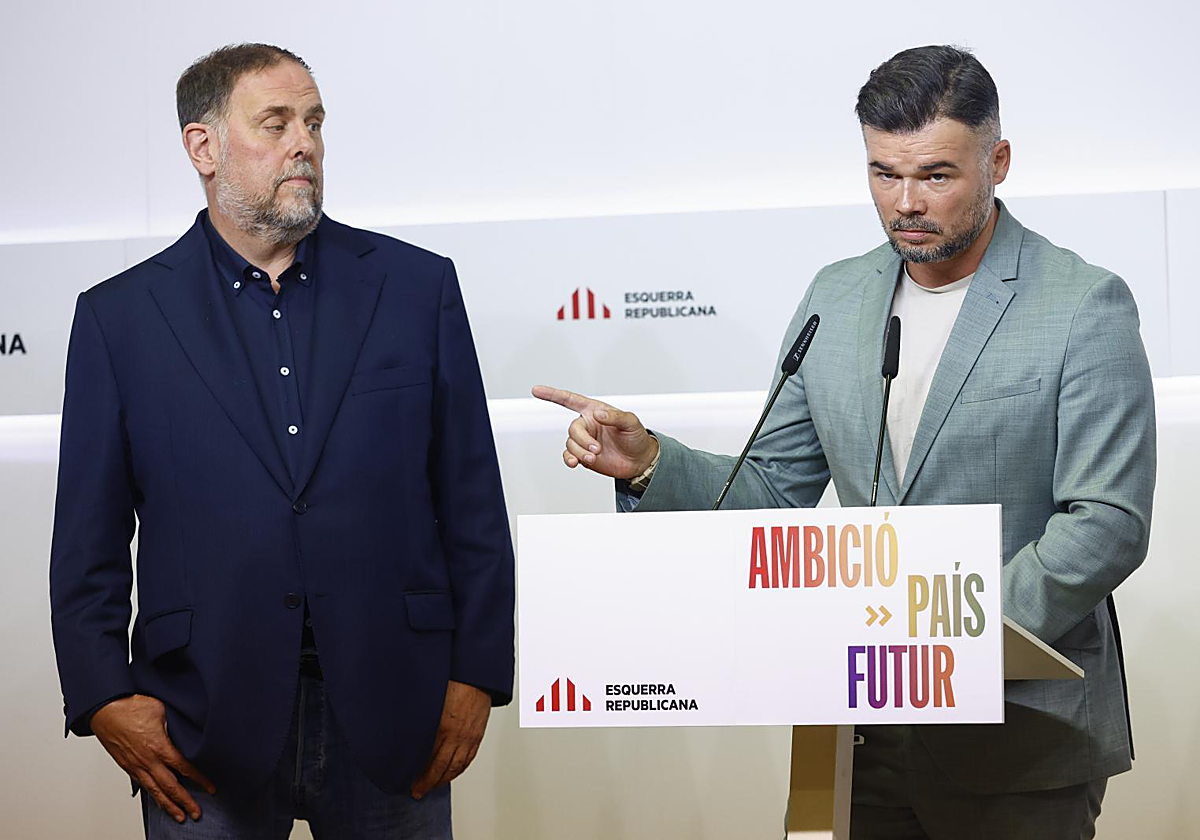 Oriol Junqueras y Gabriel Rufián, durante una rueda de prensa en la sede de ERC, el mes de septiembre de este año