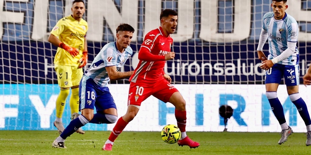 El Córdoba CF rescata un punto de oro en un frenético derbi en La Rosaleda