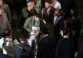 El PP andaluz reactiva su maquinaria para «salir a la calle» a revalidar la mayoría de Juanma Moreno