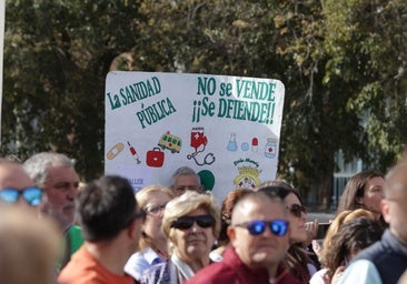 La manifestación por la sanidad pública en Córdoba, en imágenes