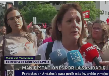 La falsa médico de TVE reaparece en la manifestación sanitaria como secretaria de Salud de UGT