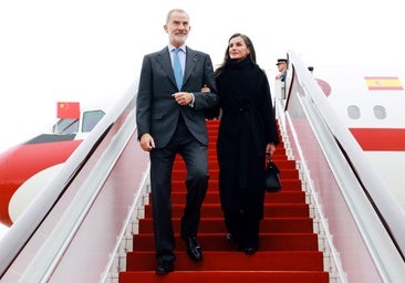 El Gobierno envía a los Reyes a China para reforzar sus lazos con Pekín