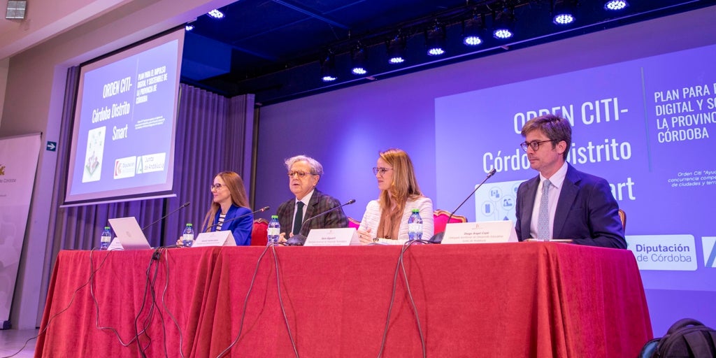 La Diputación impulsa los nuevos 'municipios inteligentes' de Córdoba con ayudas para acortar la brecha digital
