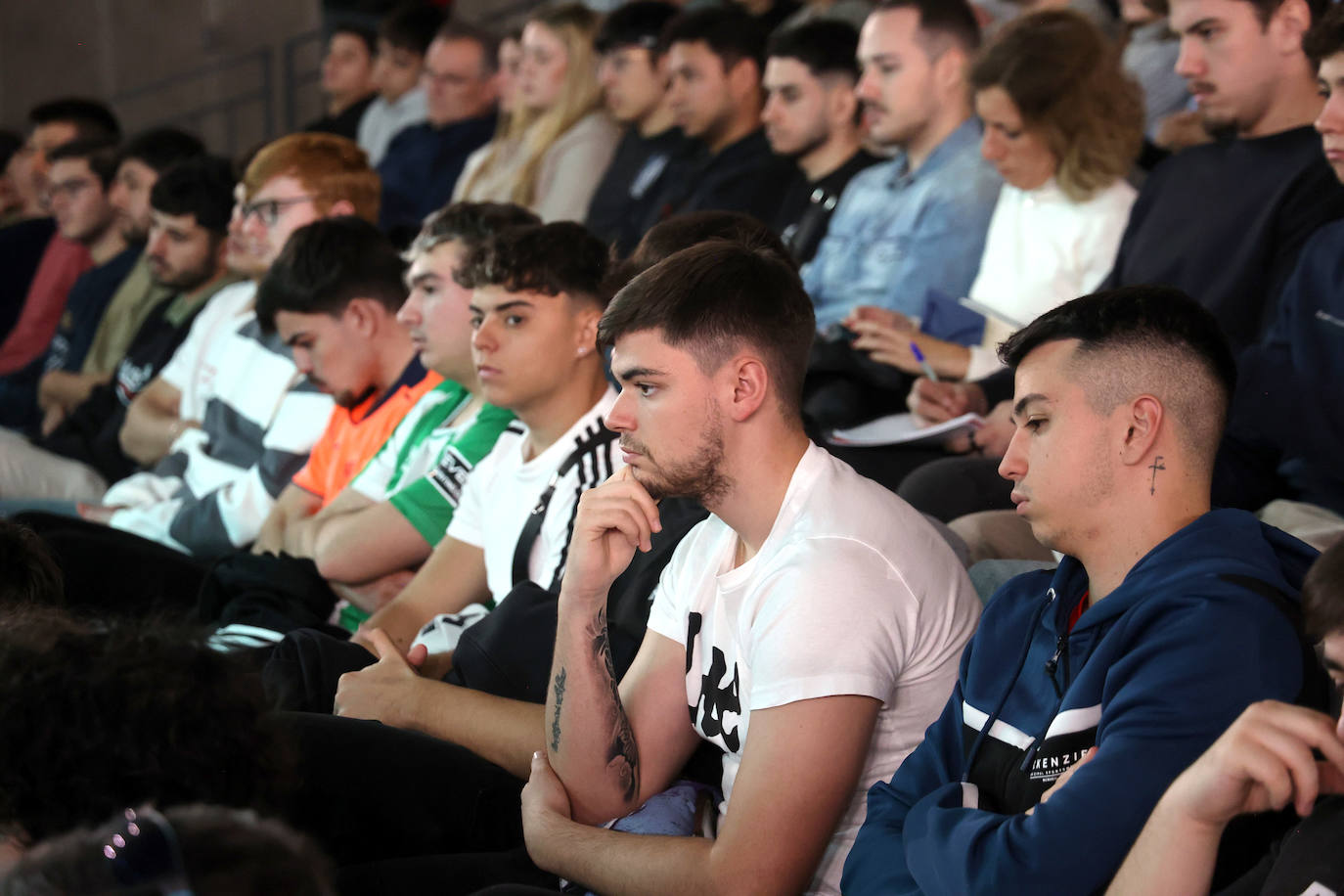 La presentación de la oferta de FP para la Base Logística de Córdoba, en imágenes