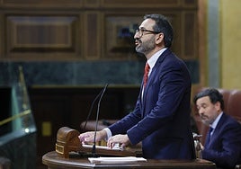 Gutiérrez (PSOE) defiende que el nuevo Estatuto refuerza la cohesión social en Castilla-La Mancha y tilda de «ignorantes» a los diputados de Vox