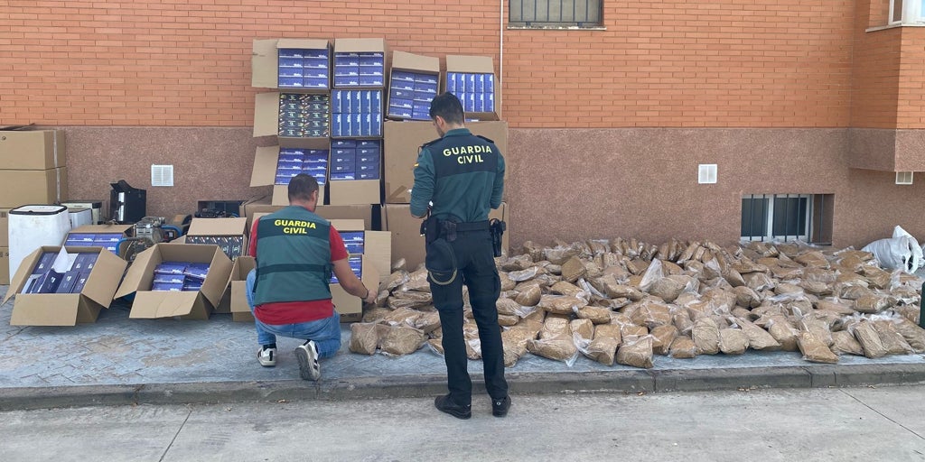 Desmantelada una red de contrabando de tabaco en Puente Genil con 780 kilos de picadura y cuatro detenidos