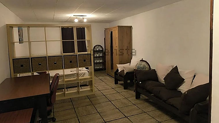 One of the basement apartments advertised on Idealista