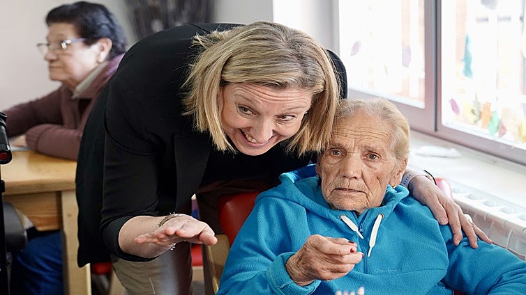 Isabel Blanco: «Cuando el PSOE gobierna las mujeres de Castilla y León están más desprotegidas»