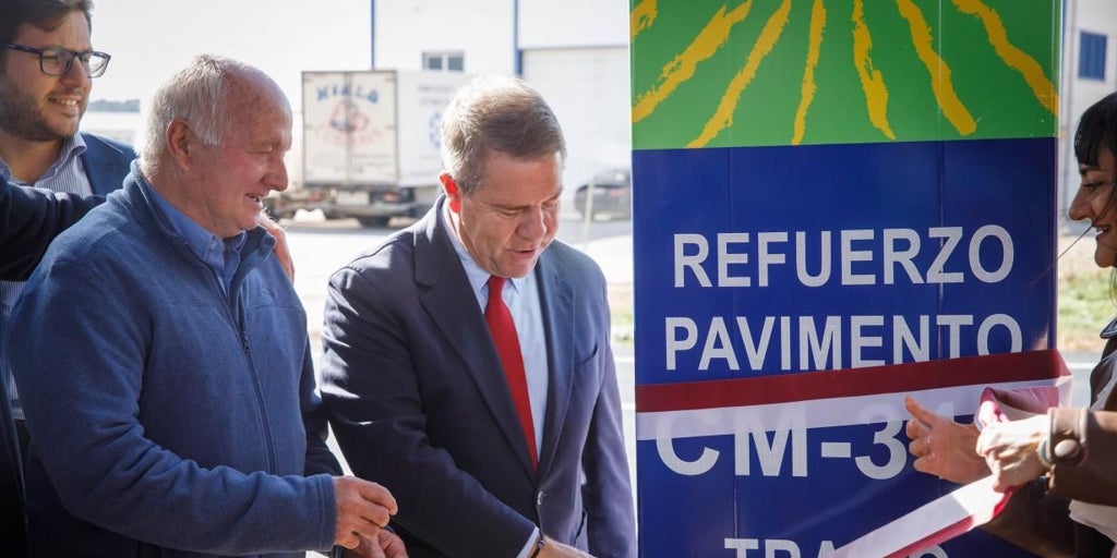 Inaugurada la mejora de 15 kilómetros en la carretera CM-313, entre Pozohondo y Tobarra