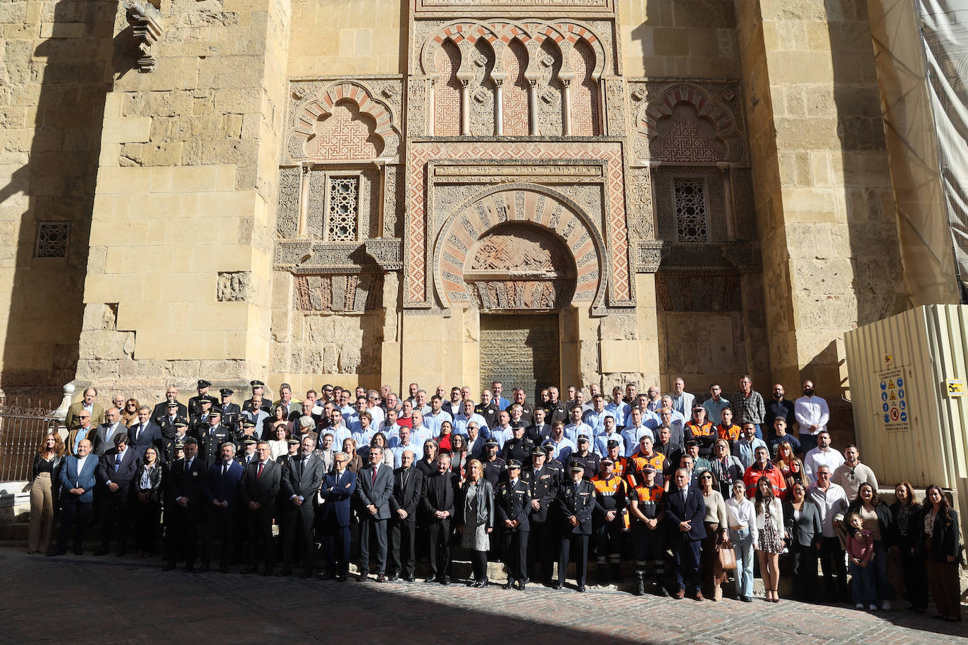 Los reconocimientos por la actuación en el incendio de la Mezquita de Córdoba, en imágenes