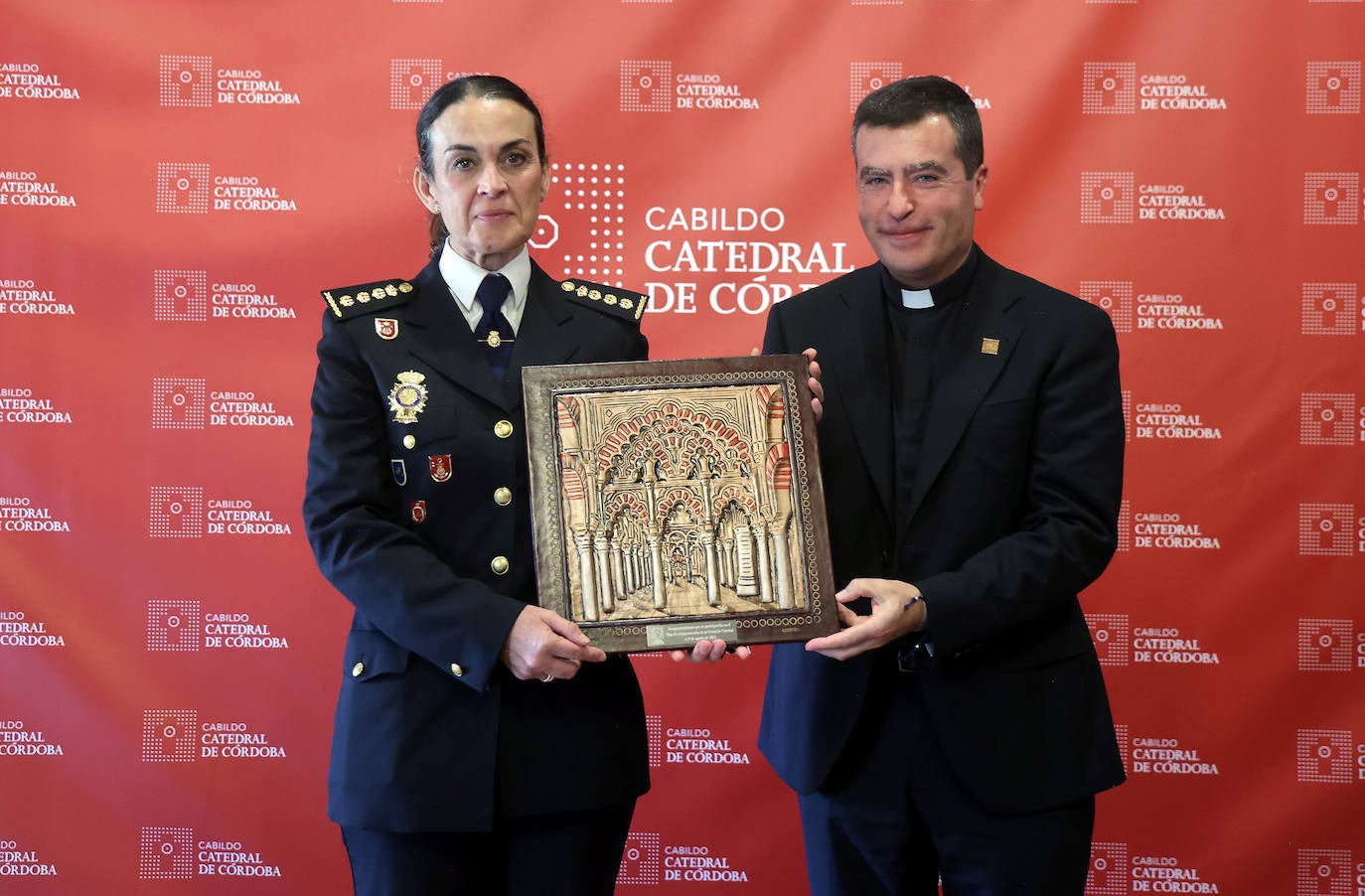 Los reconocimientos por la actuación en el incendio de la Mezquita de Córdoba, en imágenes