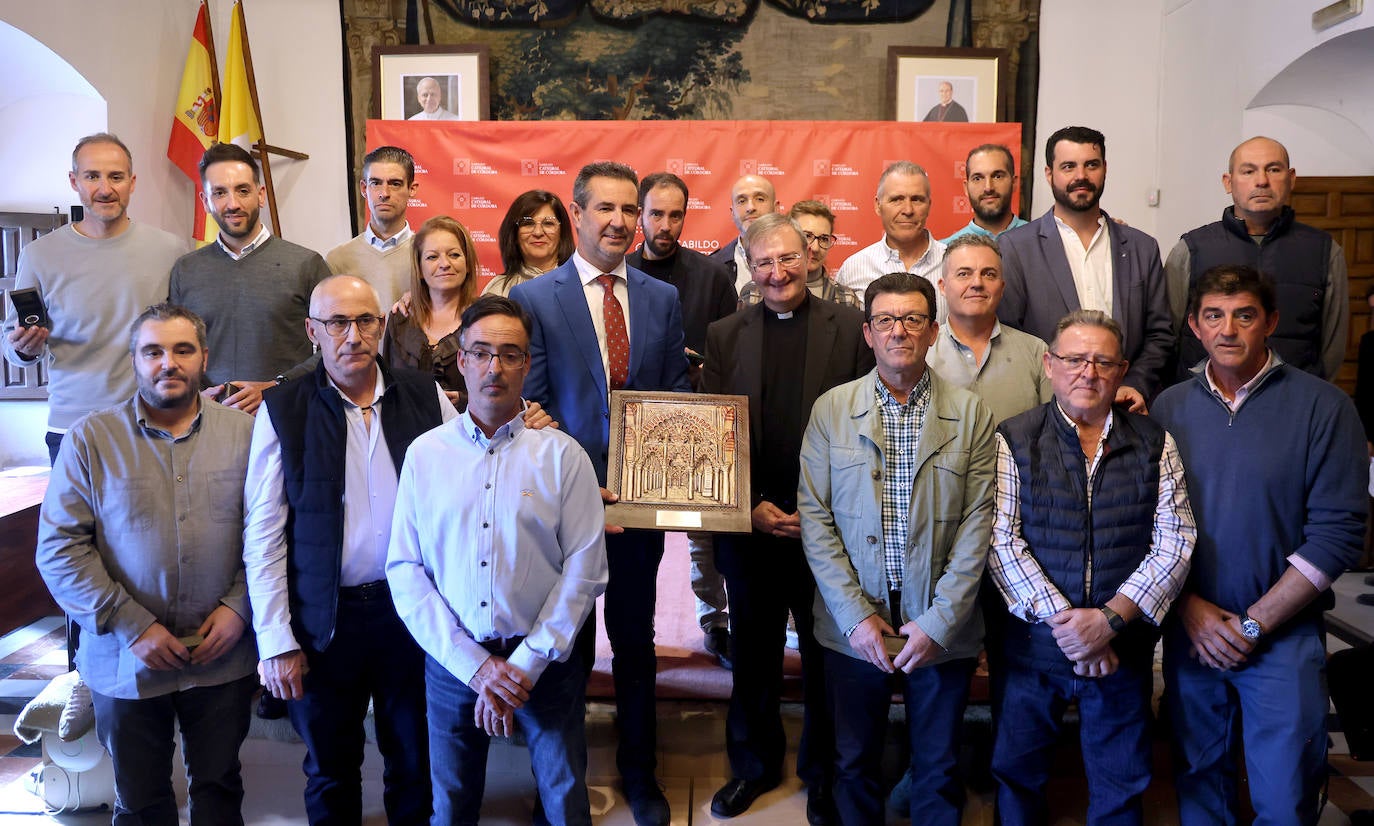 Los reconocimientos por la actuación en el incendio de la Mezquita de Córdoba, en imágenes