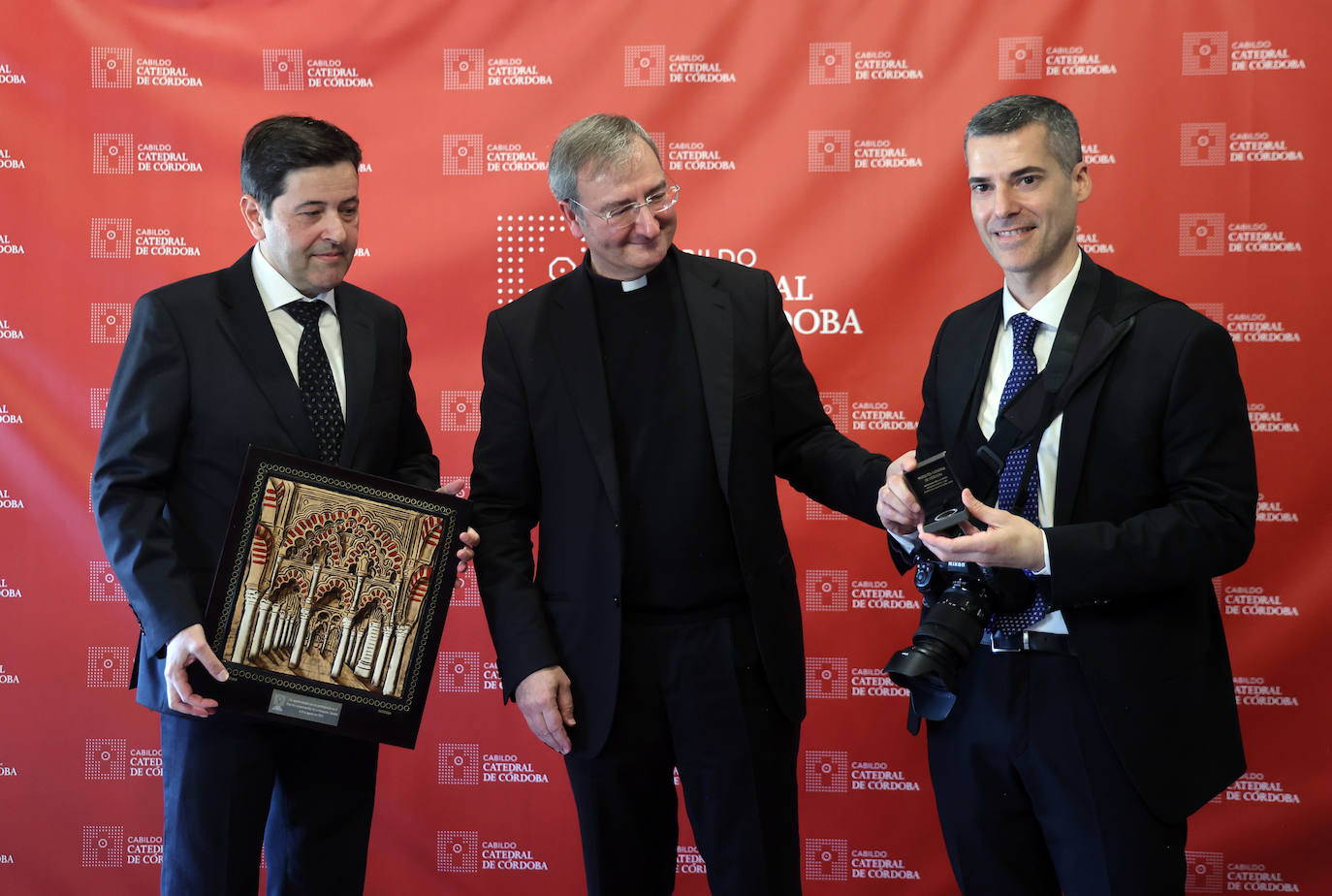 Los reconocimientos por la actuación en el incendio de la Mezquita de Córdoba, en imágenes