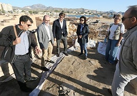 El Marq localiza un calzado de esparto de 2300 años tras identificar una de las primeras viviendas de la Illeta dels Banyets